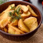 Pečené zemiaky v miske – jednoduché jedlá zo zemiakov