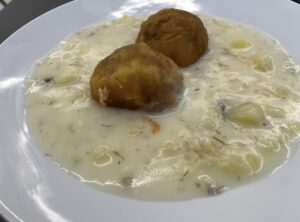 Zemiakový prívarok s fašírkou (tradičný jednoduchý recept)