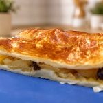 Jednoduchý jablkový koláč z lístkového cesta Jednoduchý jablkový koláč z lístkového cesta