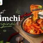 Domáce kórejské kimchi z pekinskej kapusty podávané v miske