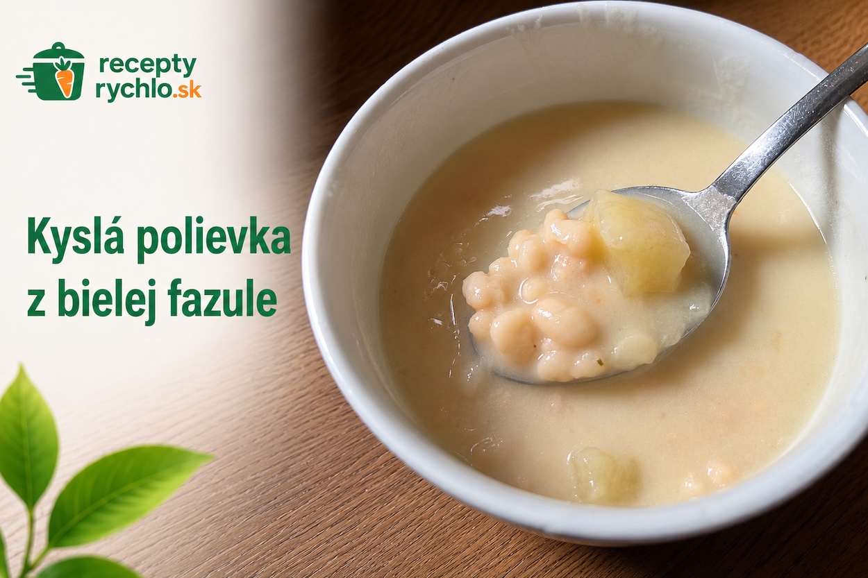 Kyslá polievka z bielej fazule so zemiakmi a smotanou