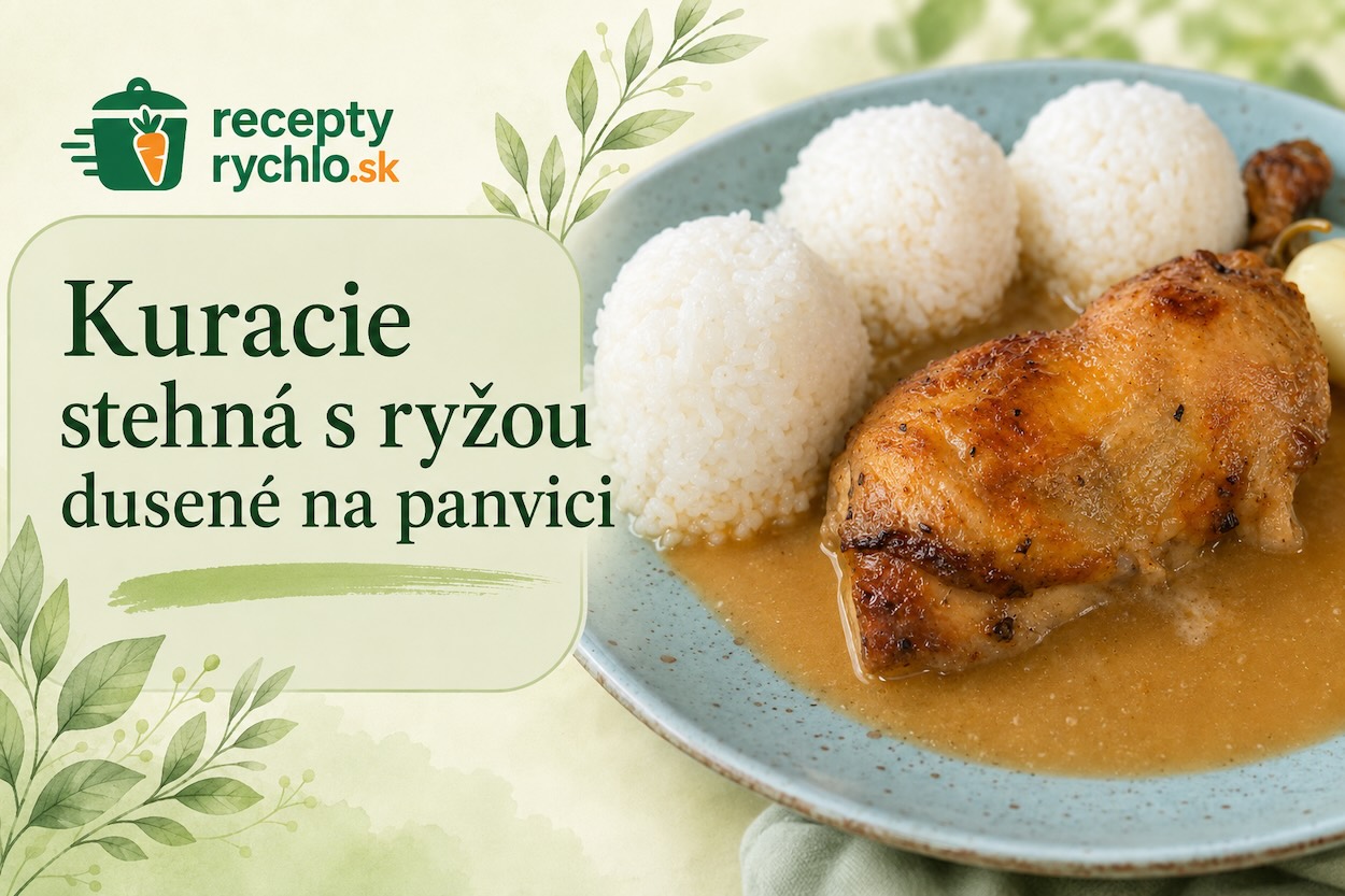 Dusené kuracie stehná s ryžou pripravené na panvici