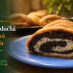 Jednoduchá maková štrúdľa, recept s kysnutým cestom Jednoduchá maková štrúdľa z kysnutého cesta s makovou plnkou