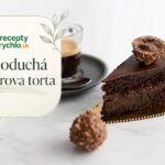 Jednoduchá Sacherova torta s hladkou čokoládovou polevou Jednoduchá Sacherova torta – čokoládový rez s polevou
