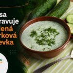 Ako pripraviť studenú uhorkovú polievku za 15 minút Studená uhorková polievka s kefírom a čerstvým kôprom v hnedej miske